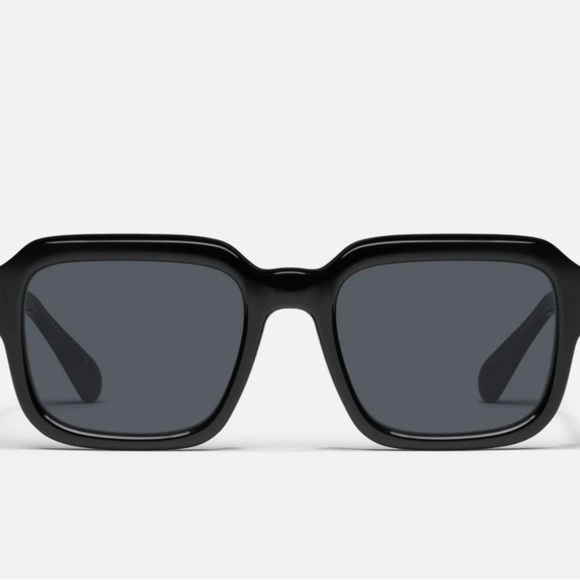 Quay Australia Classic Black Sunglasses PLAYBACK - Picture 1 of 10